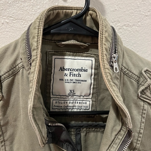 Abercrombie & Fitch Utility Jacket - Picture 3 of 3